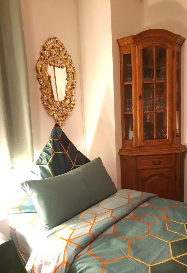 Zimmer Hohbuch mit Achalmblick Reutlingen Exterior foto