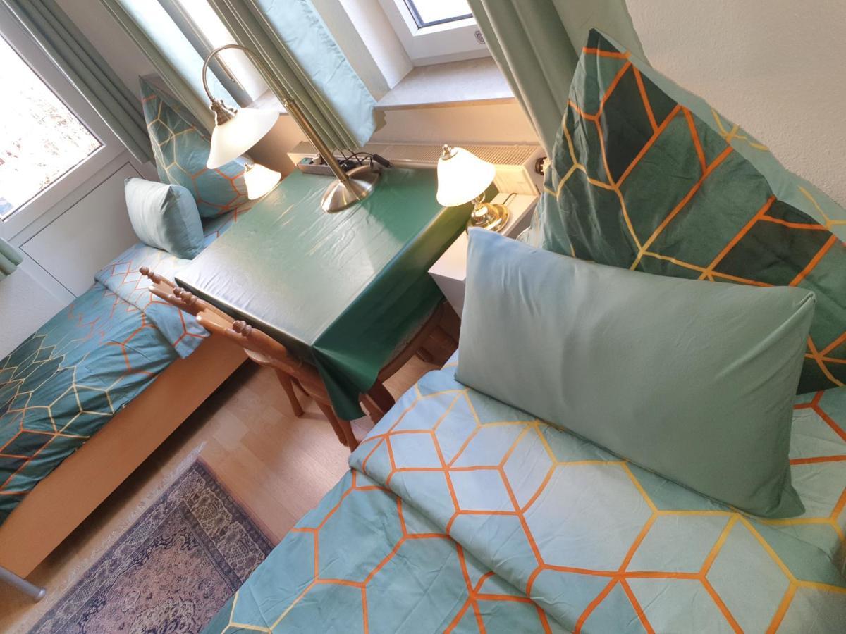 Zimmer Hohbuch mit Achalmblick Reutlingen Exterior foto